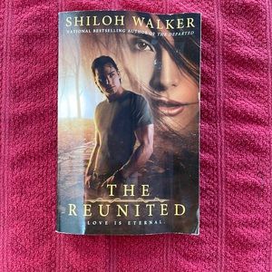 🌈2/$8  The Reunited #3 in The FBI Psychics Series